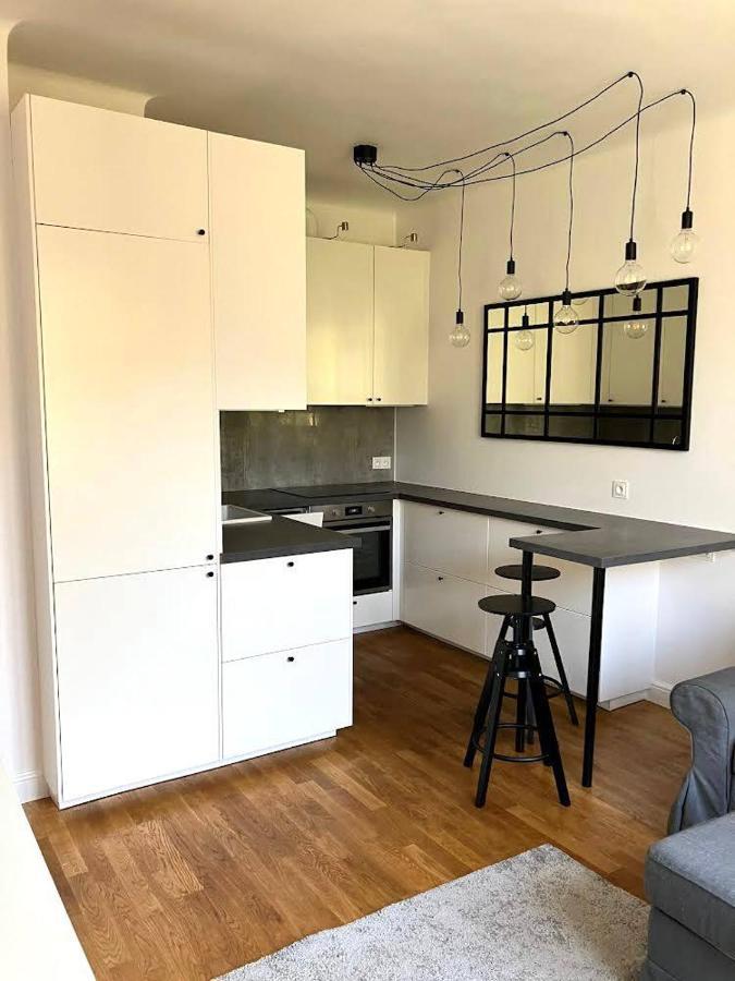 Cute Apartment In The City Center , 2-Beds , Wi-Fi - By Hik Apartments Varsavia Esterno foto